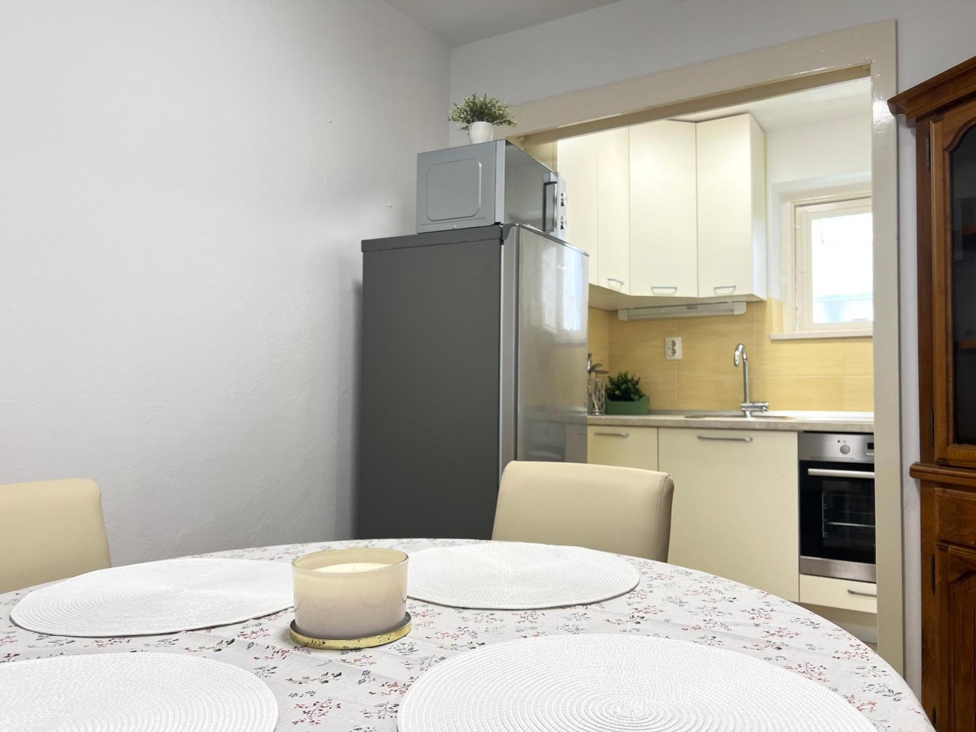 Apartman Lucijan Kaštela Eksteriør billede